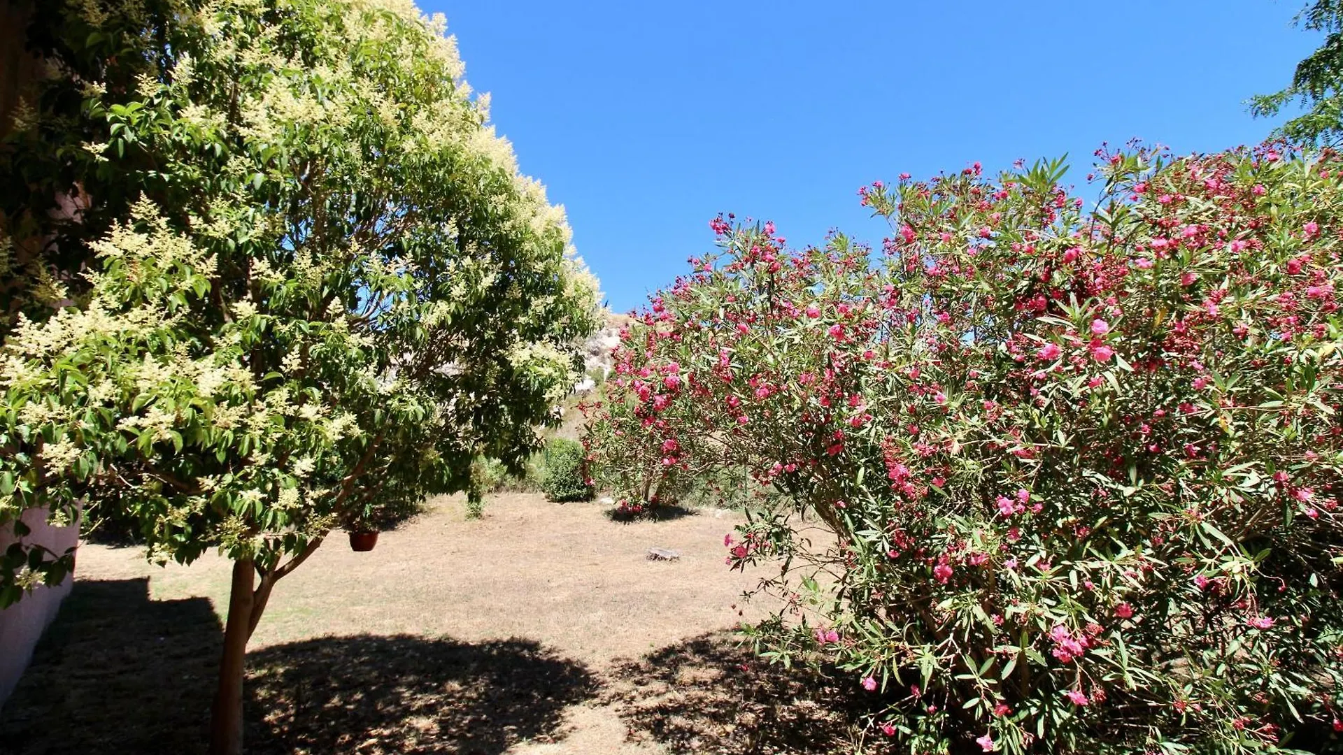 Bord De Mer, Villa 4 Chambres, Grand Jardin Martigues 0*,  France