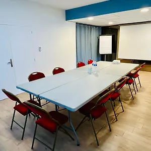 Kyriad Sud Hotel